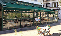 Cafe Du Commerce inside