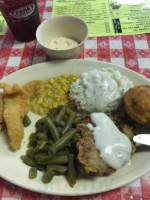 Mike's Bbq, Catfish Steaks food