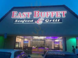 East Buffet food