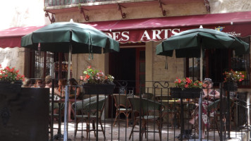 Brasserie des Arts outside