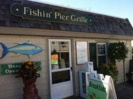 Fishin' Pier Grille inside