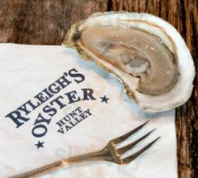 Ryleigh's Oyster food