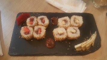Kaly Sushi Les Angles food