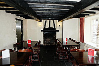 The Red Lion Inn inside