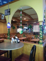 Sapore Restaurant inside