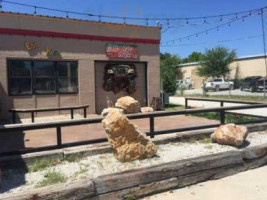Rock City Burger Co outside