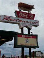 Del's inside