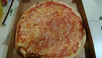 Toscana’s Pizzeria food