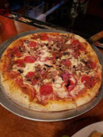 Ikey's Pizzeria food