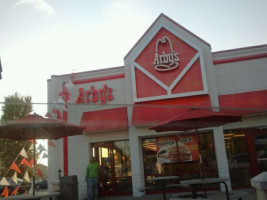 Arby's outside