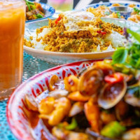 Koh Lipe Thai Kitchen food