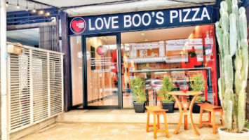 Love Boo's Pizza Khon Kaen อิตาเลียนพิซซ่าขอนแก่น inside