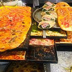 Cuki's Pizza Societa' Cooperativa food