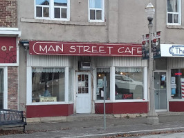 Main St. Cafe outside