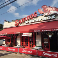 Sammy's Shrimp Box inside