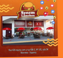 Senem Lanches! inside