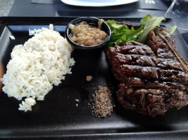 Hippopotamus Steakhouse food