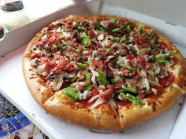 Towne Square Pizza food