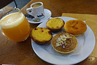 Café Arcada food