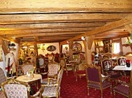 Cafe im Schloss food