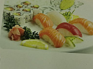 Sushi Chateau food