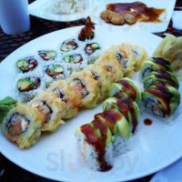 Yuno Sushi Asian Cuisine food