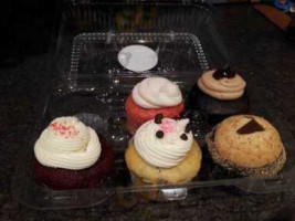 The Cupcake Spot food