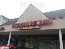 Piccolo Milano outside
