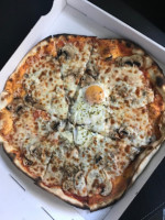 Pizza Fifi food
