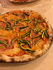 Pizza Al 33 food