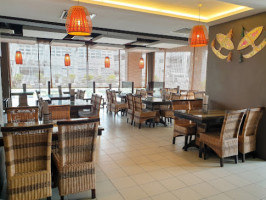 Restoran Ayam Penyet Ria inside