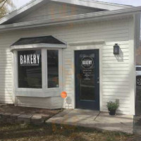 Midway Bakery On Main outside
