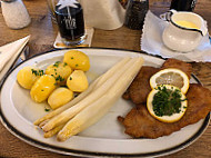 Cafe-Restaurant Strepp food