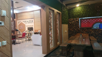 Mahakam Cafe Resto inside