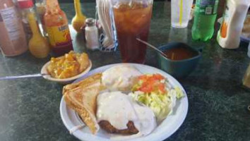 Country Pickens Cafe food