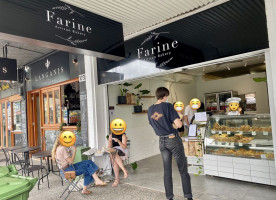 Farine Artisan Bakery food