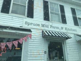 Spruce Mill Farm And Ktichen outside