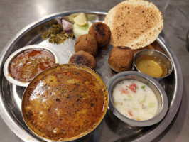 Kamakshi Bhojnalay food