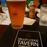Valley Lodge Tavern Glenview food