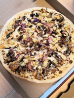 Pizza Time's Cuise-la-motte food