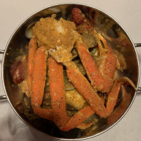 The Crab Hut food