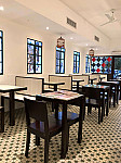 Ho Lin Wah Restaurant inside