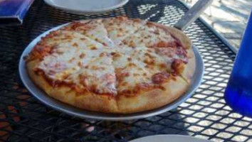 Troy's Pizza Outdoor Cafe food