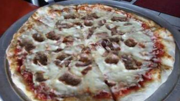 Giordano's Pizza House food