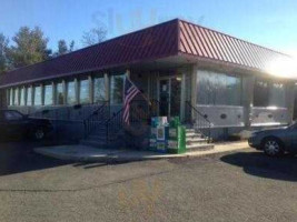 Amwell Valley Diner outside