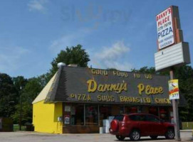 Danny's Place outside