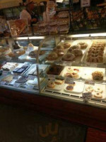 Nonie's Bakery Cafe food