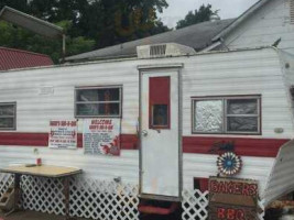 Baker's -b-que food