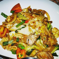 Tomi Thai food