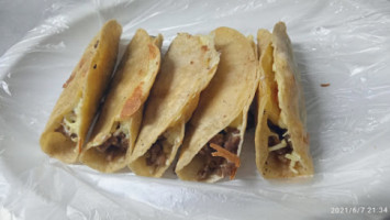 Tacos Bola food